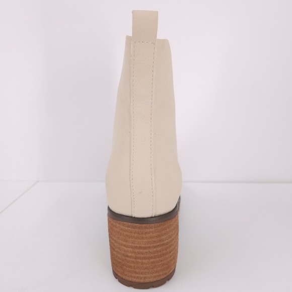 MIA Fabiola Front Zip Stacked Block Heel Ankle Booties Seashell Womens Size 8.5M - Picture 4 of 16